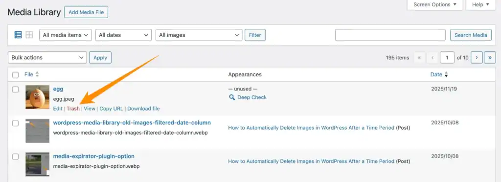 Highlighting the Trash link in the Media Library view